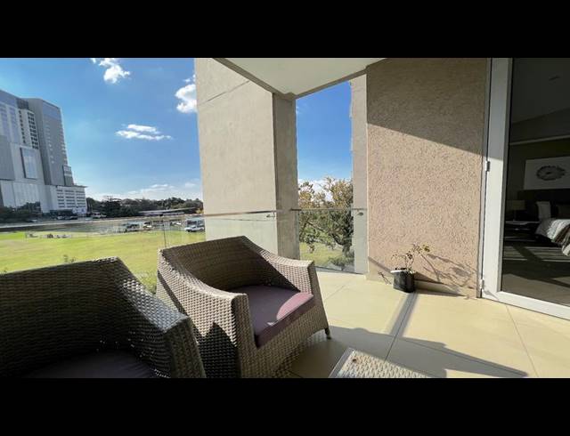 2 BEDROOM APARTMENT FOR SALE IN SANDOWN